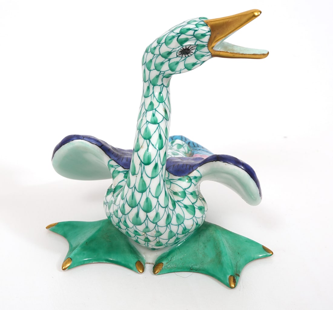 Herend Porcelain Squawking Blue Fishnet Goose (1 of 5)