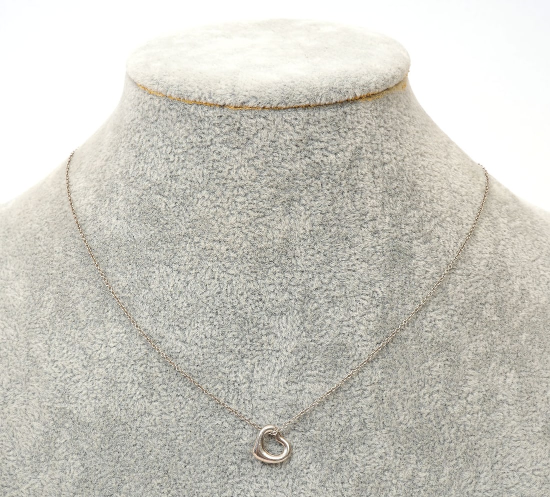 Elsa Peretti Tiffany & Co Sterling Heart Necklace (1 of 4)