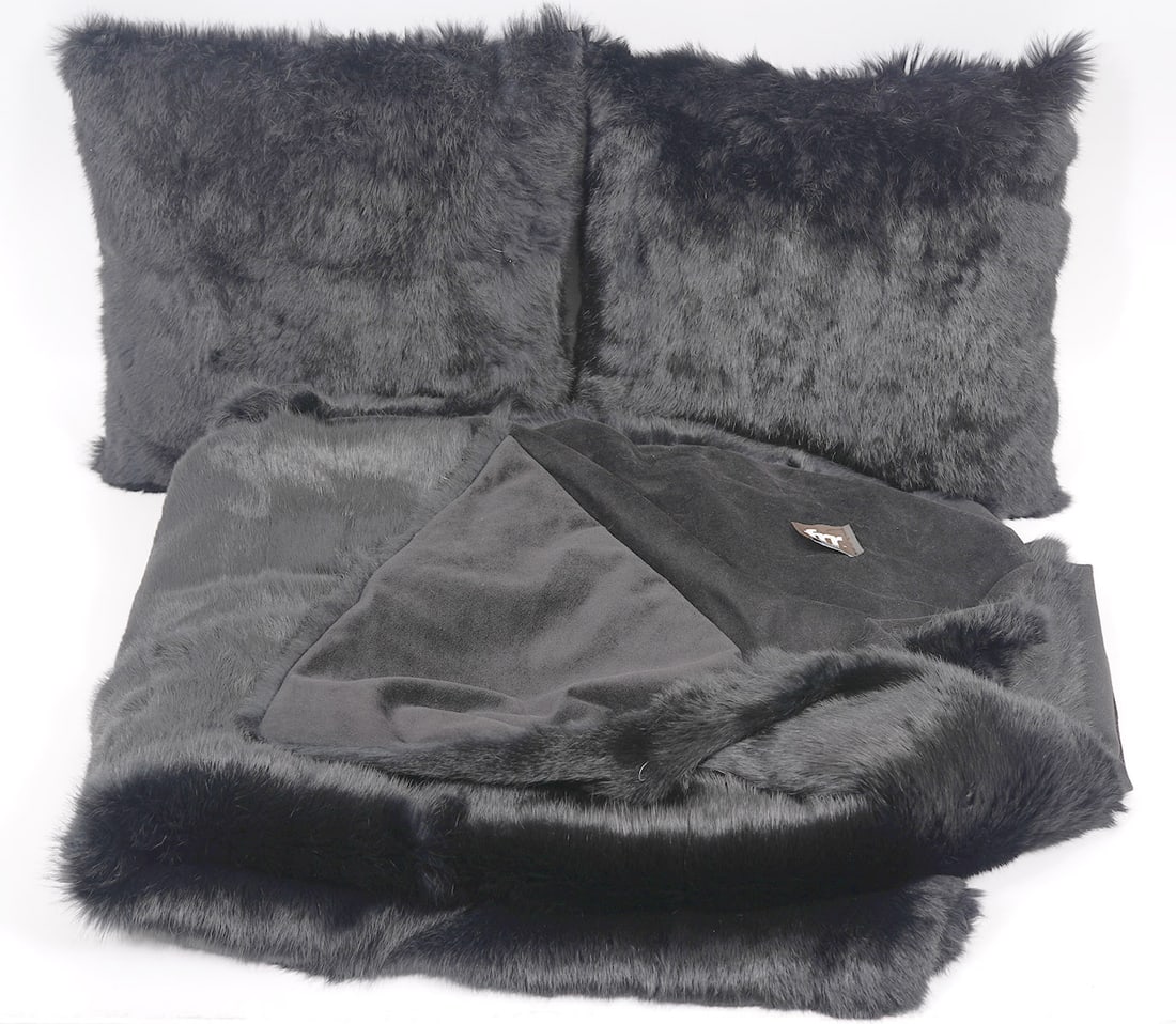 FRR Canada Black Fur Pillows and Throw Blanket (1 of 9)
