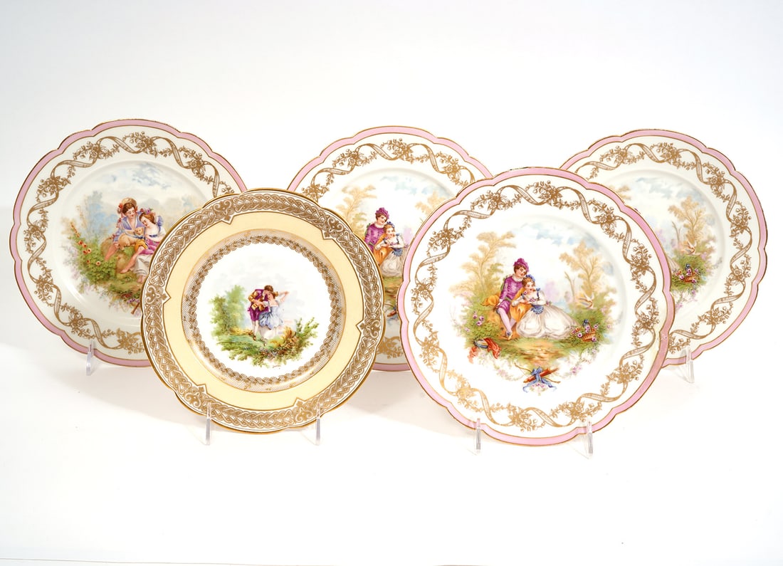 Five Serves Chateau St Cloud Porcelain Plates (1 of 6)