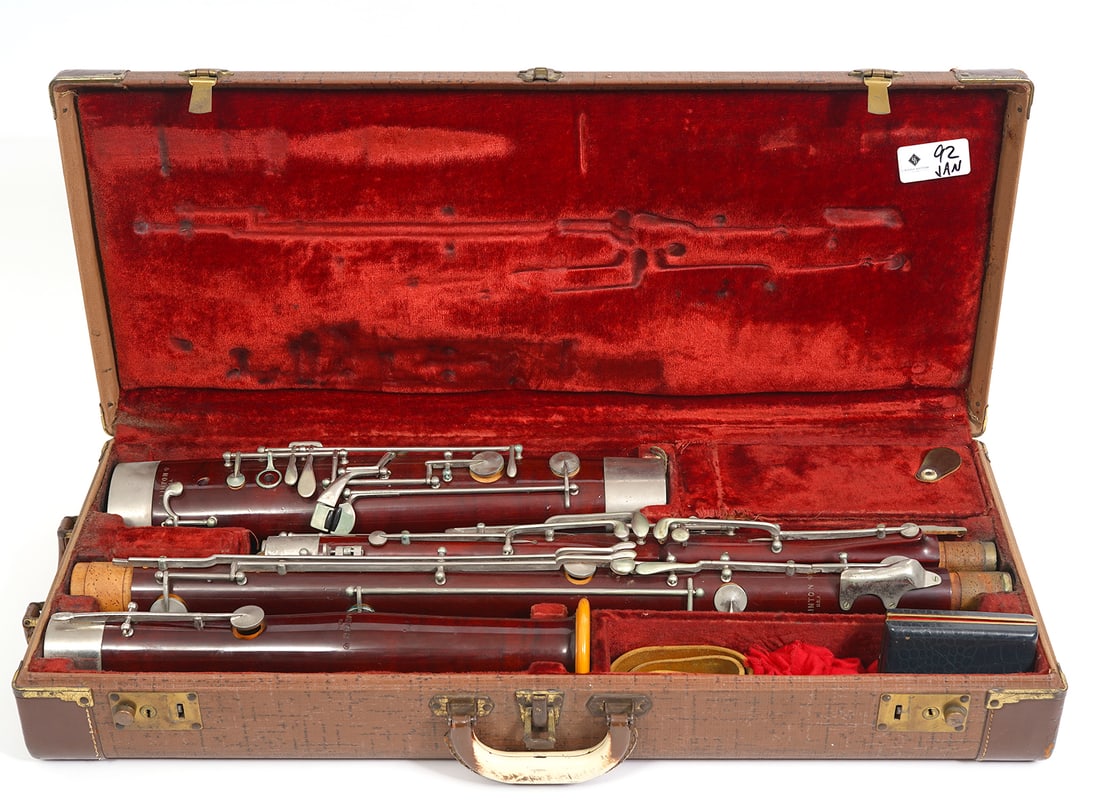 Linton USA Bassoon Instrument With Case (1 of 19)