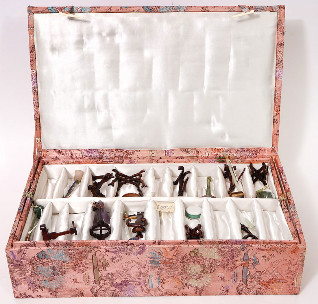 Chinese Jade Musical Instruments in Box (1 of 11)