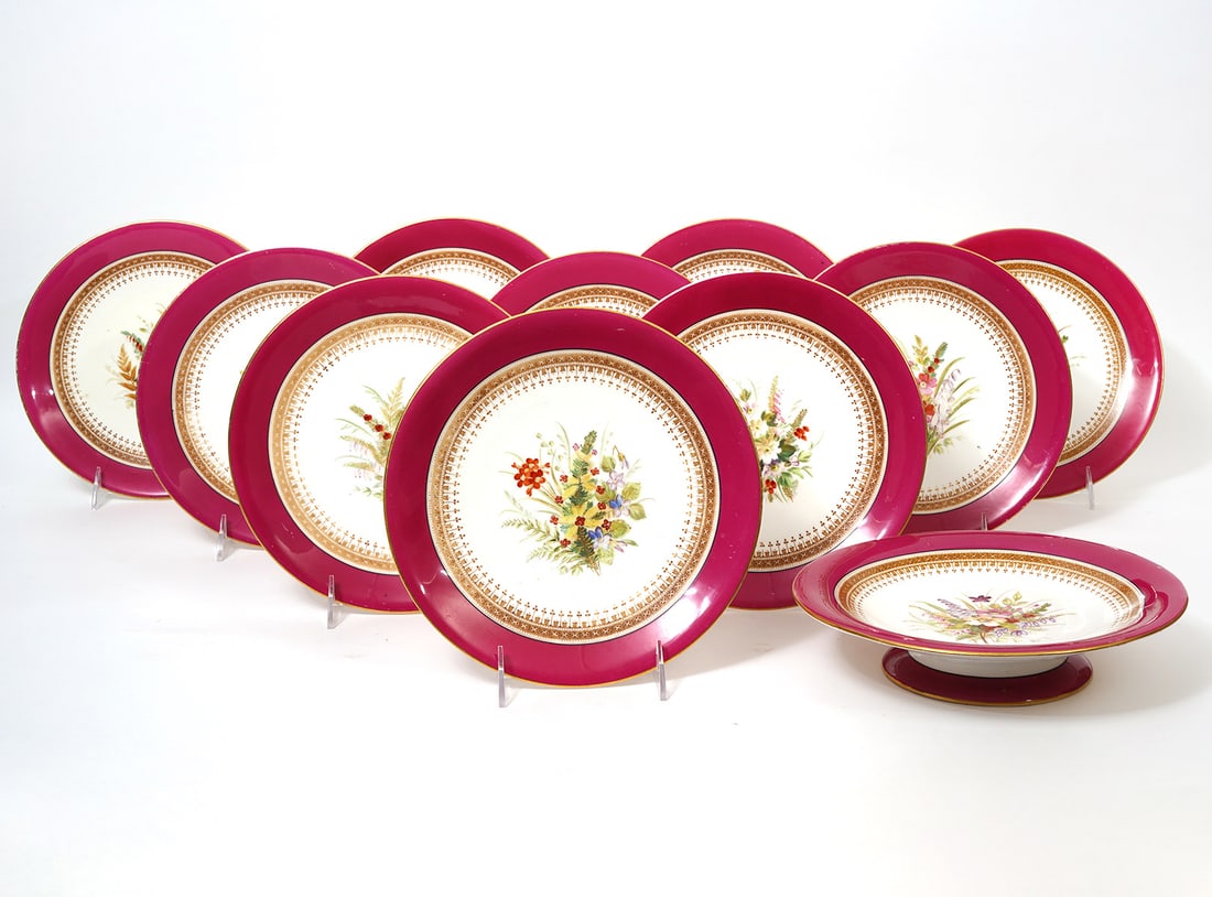 Royal Worcester 11 Pcs Pink Floral Luncheon Plates (1 of 5)