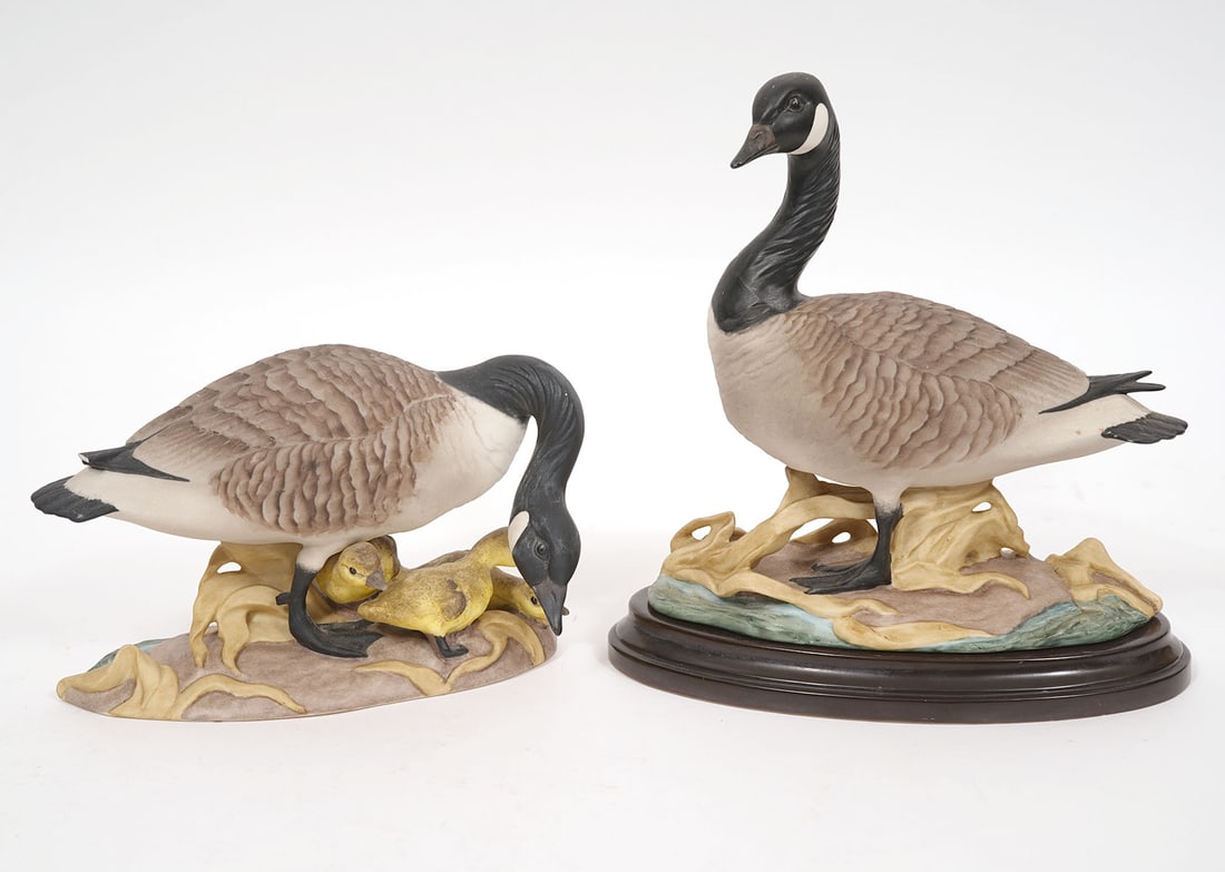 2 Boehm Porcelain Canadian Goose Figurines (1 of 12)