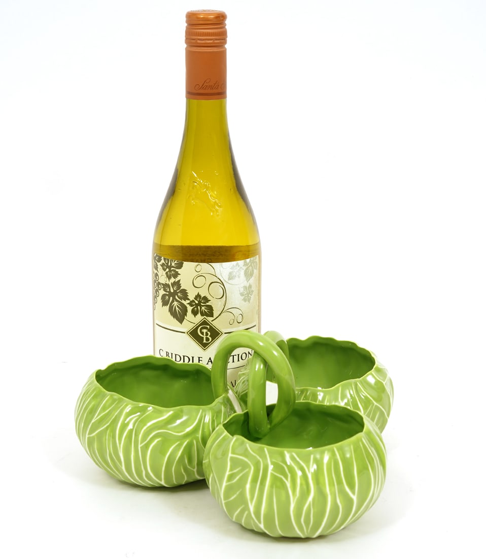 Dodie Thayer for Tory Burch Hors d'Oeuvres Set: Dodie Thayer for Tory Burch lettuce ware Hors d' Oeuvres Bowl has three parts and is joined by interlocking handles. Maker's mark on underside. Measures 9"W x 9"L x 4.5"H. Condition report: good condi