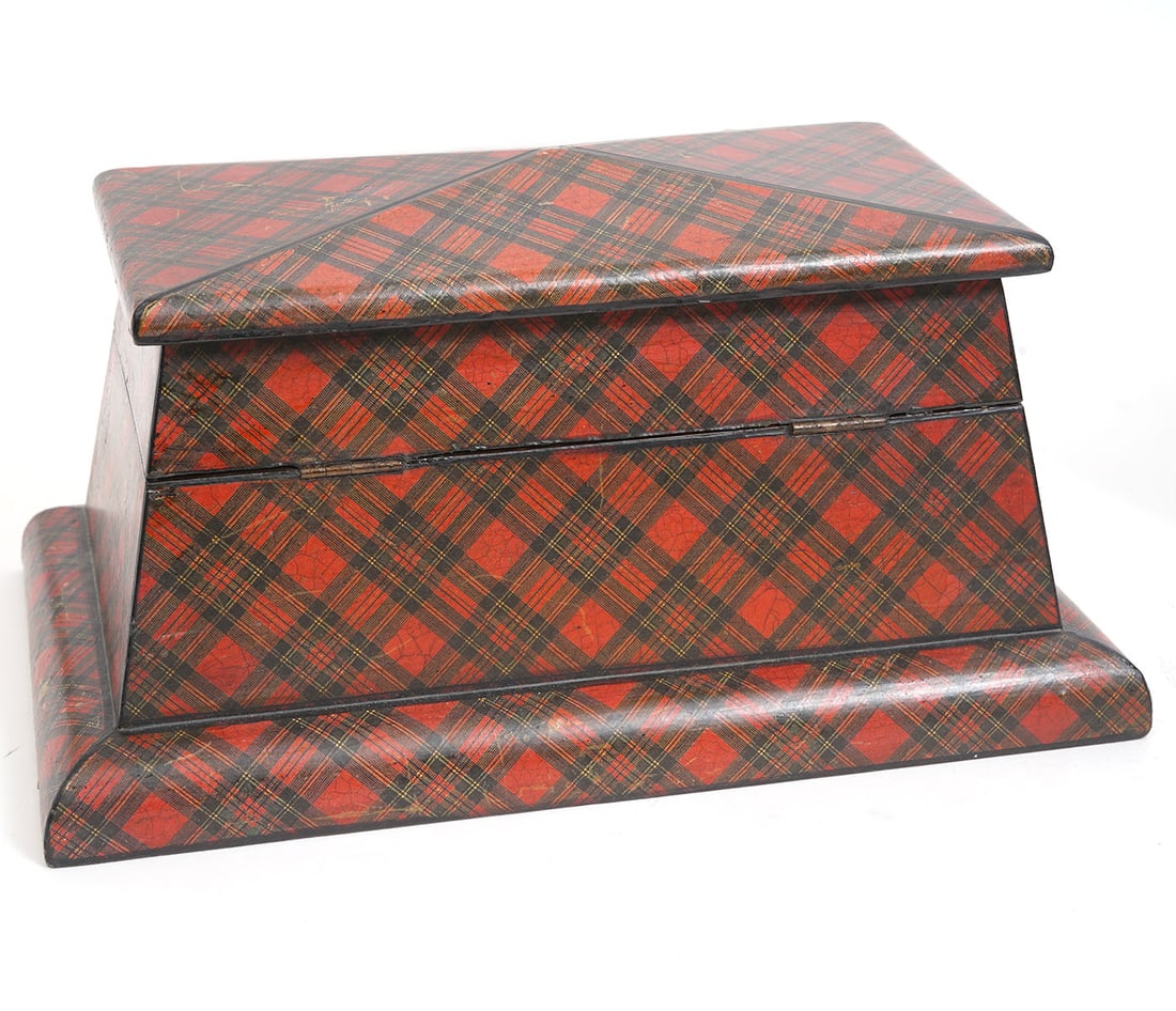 Two Scottish Stuart Tartan Ware Boxes - 11