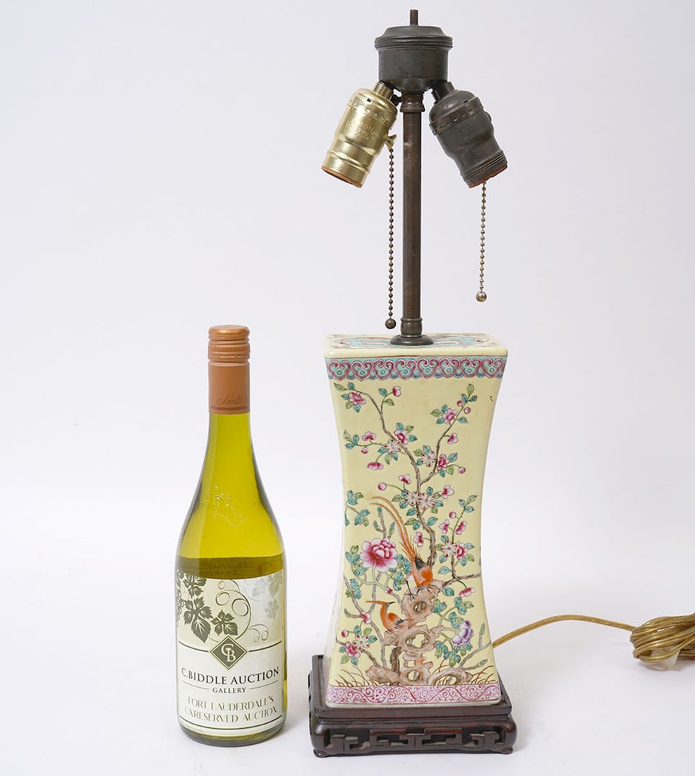 Chinese Porcelain Table Lamp Dual Sockets (1 of 9)