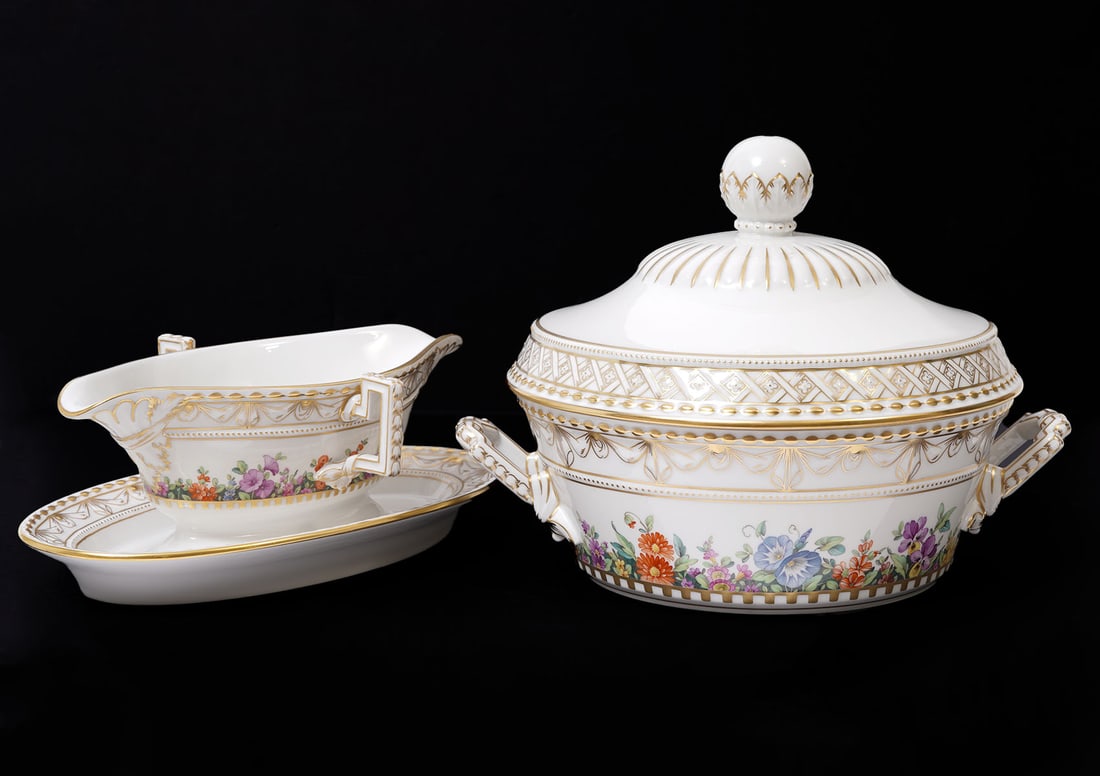 KPM for Tiffany & Co Gravy Boat and Covered Dish (1 of 11)