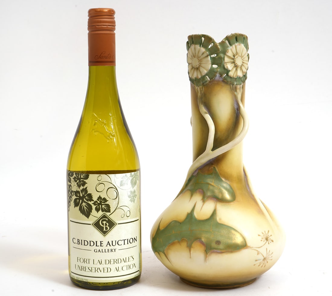 Amphora RStK Floral Pottery Vase (1 of 7)