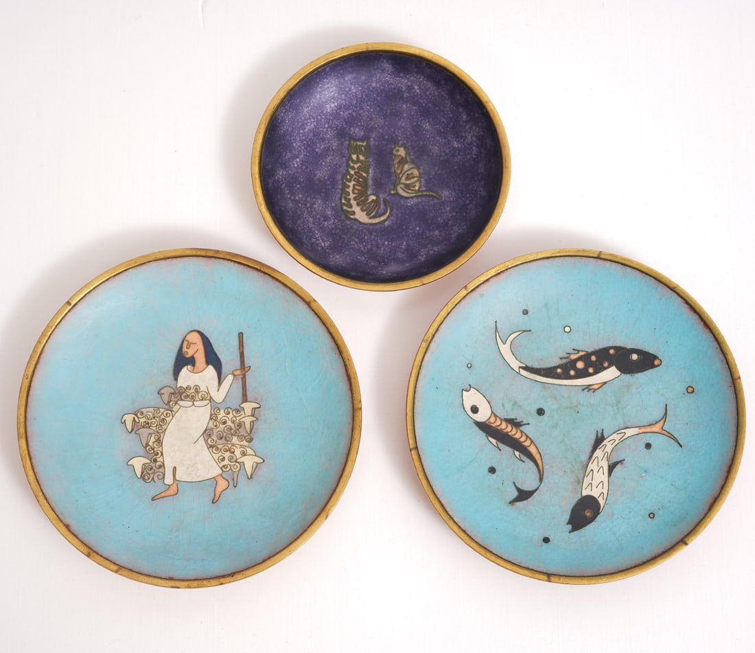 Three Vintage German Enameled Wall Plates (1 of 10)