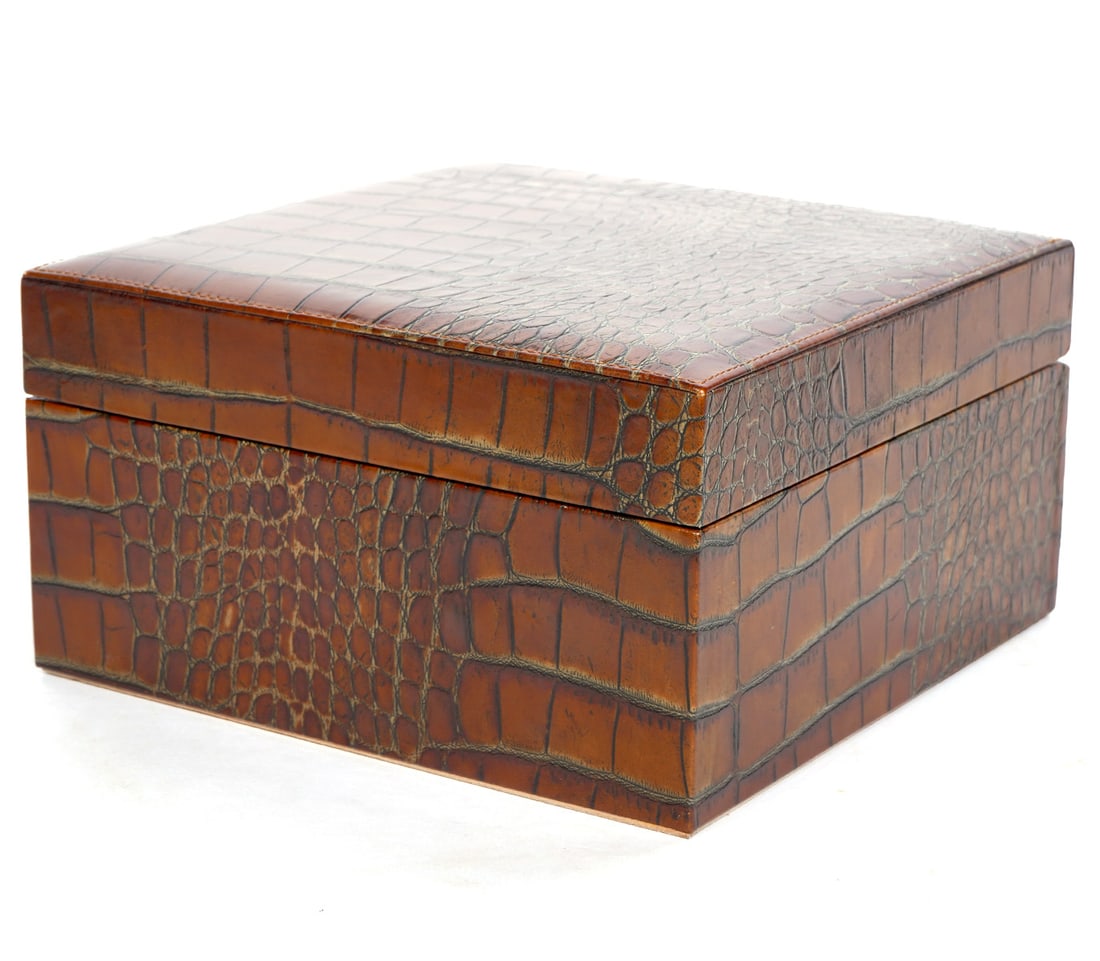 Vintage Brown Alligator Skin Box (1 of 7)