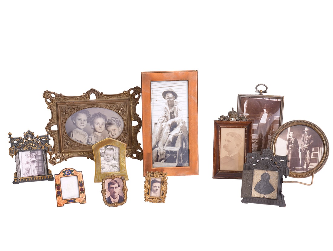 Mixed Lot of 11 Antique Picture Frames (1 of 6)