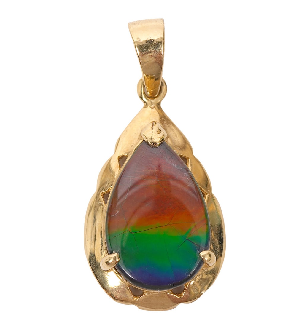 18K Yellow Gold Ammolite Teardrop Pendent: 18K Yellow Gold ammolite teardrop pendent features a spectrum of colors and is stamped "18K" on back. Weight- 1.5g , measures 1" long. Condition report: Good condition, please examine all photos