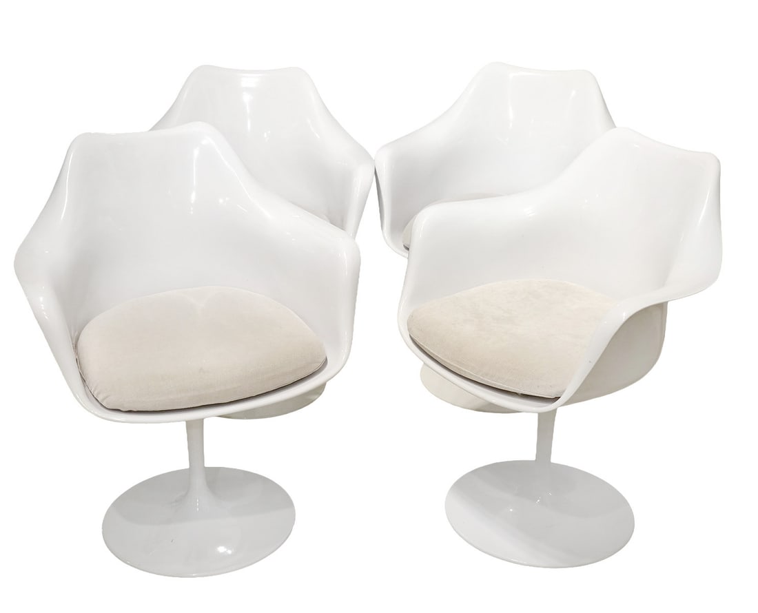 4 White Sculptural Chairs Single Pedestal Bases: 4 white sculptural chairs with single pedestal bases and fluid molded shells that form backs and armrests. Incised under seat 'Starway Made in China'. Measures 26"W arm to arm; 32.75"H back; 17"H x 20