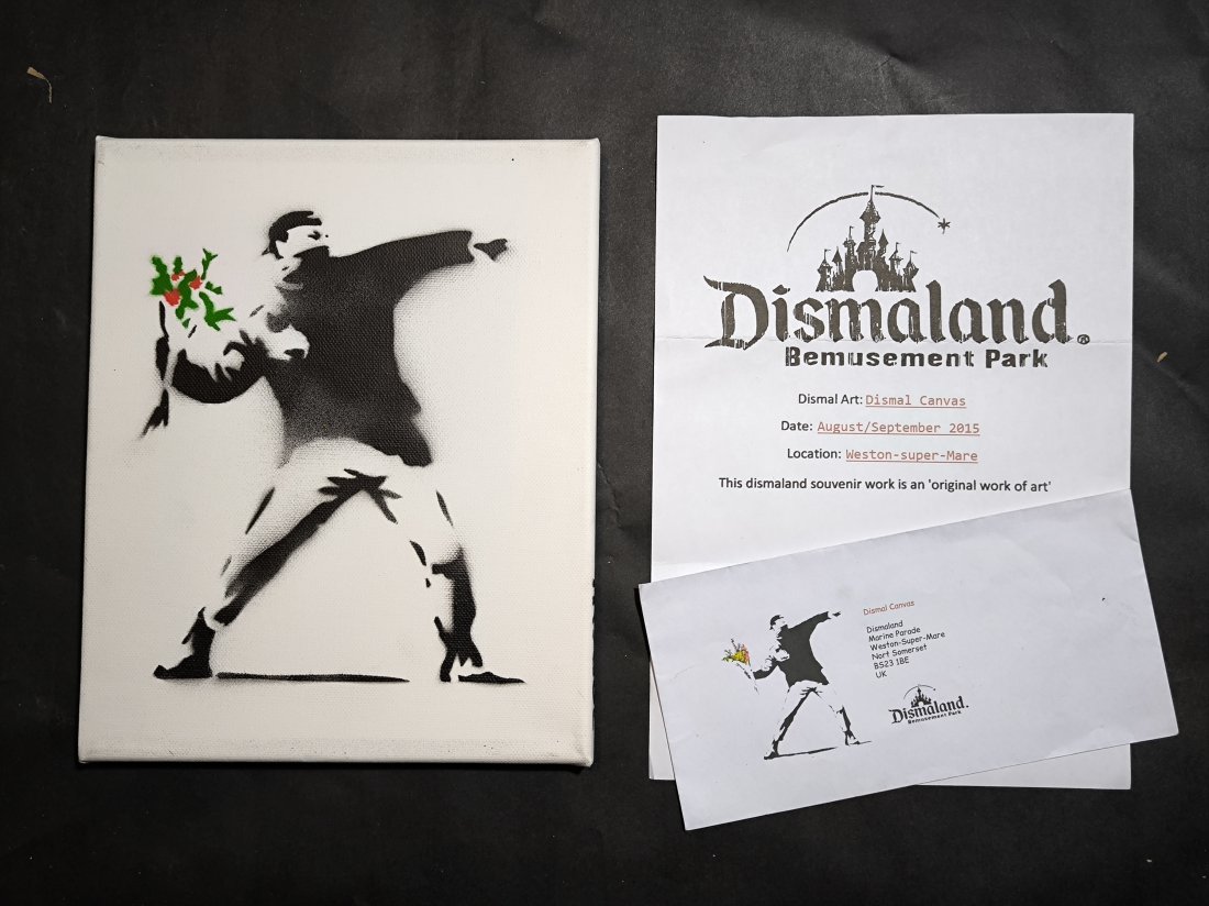 Banksy (born: Bristol, UK 1974), (atrib),Canvas Spray Paint Signed Ticket Dismaland: Banksy (born: Bristol, UK 1974), (atrib),Canvas Spray Signed Ticket DismalandSize:22 cm x 27 cm . We ship with a tracking number, we offer combined shipping. For any questions, please contact us. See 