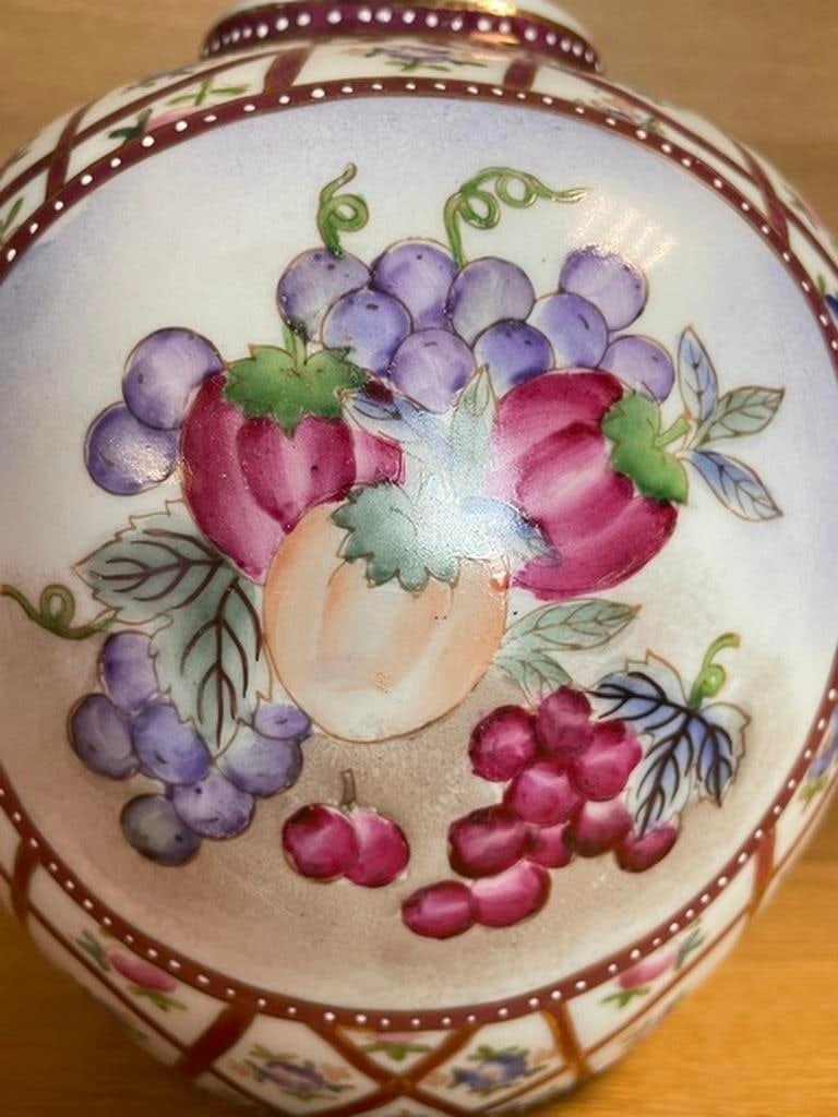 Porcelain Regency jar - 3