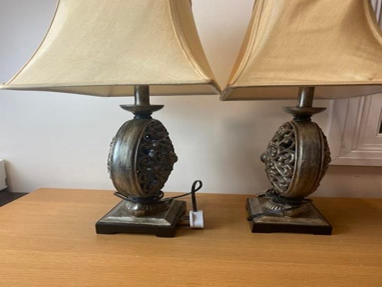 Brand Nee Uttermost Large, pair of Table Lamp Pierced MCM Style Floating Footed Mesa - 7