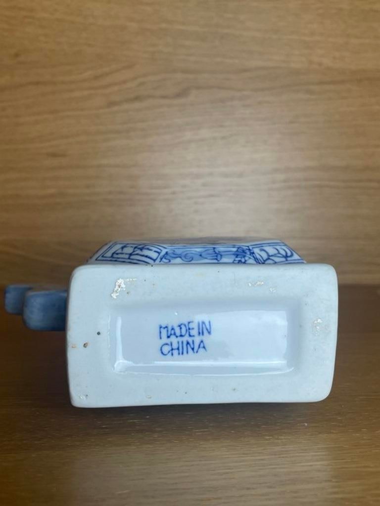 Vintage Porcelain Blue & White Teapot Sake Pot, Asian Oriental Octagon Shape - 4