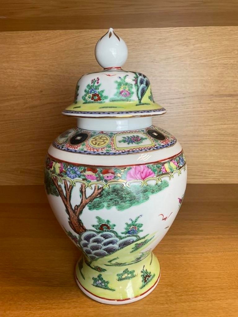 Large Chinese Ginger Jar Famille Rose - 2