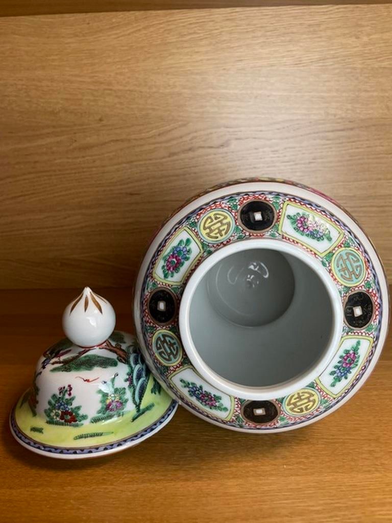 Large Chinese Ginger Jar Famille Rose - 3