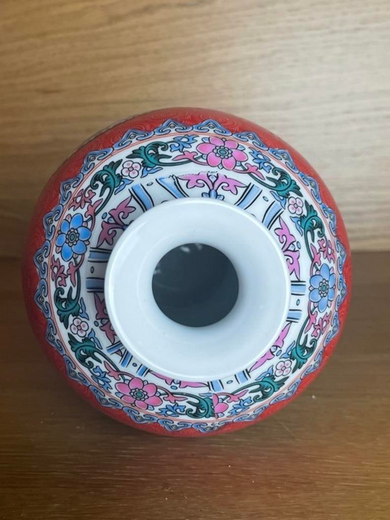 Chinese Qing Qianlong Red Enamel Porcelain Flowers Pattern Vase - 4