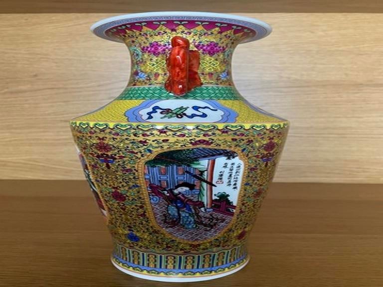 Oriental twin vases.Twin glazed vases in oriental style good for home decorating, gift, souvenir. - 2