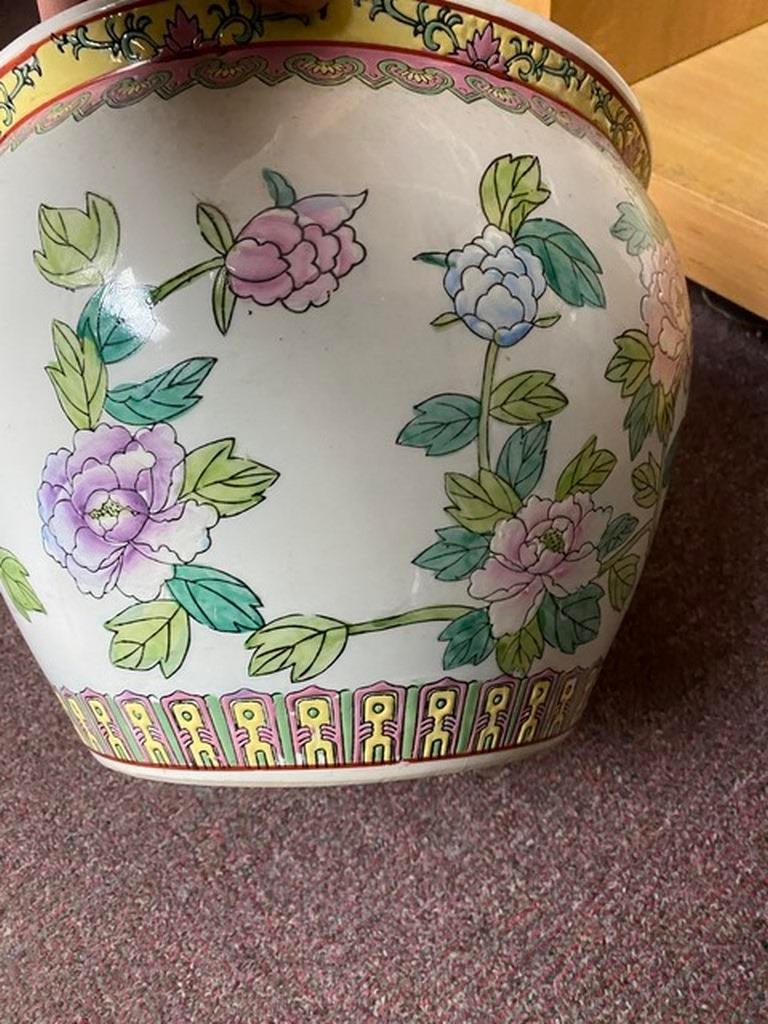 X-Large Vintage Chinese Famille Qing Dynasty Porcelain Fish Bowl Planter - 3