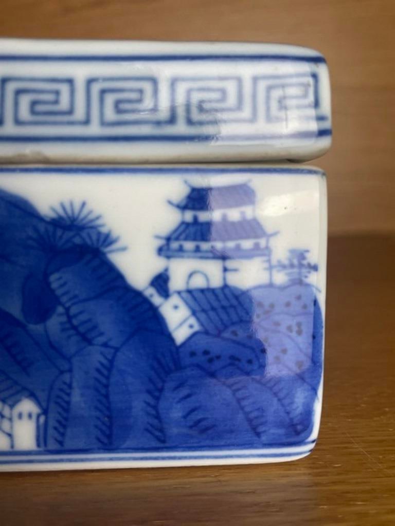 Antique Chinese Blue White Porcelain Box, Qianlong Mark Covered Box - 3