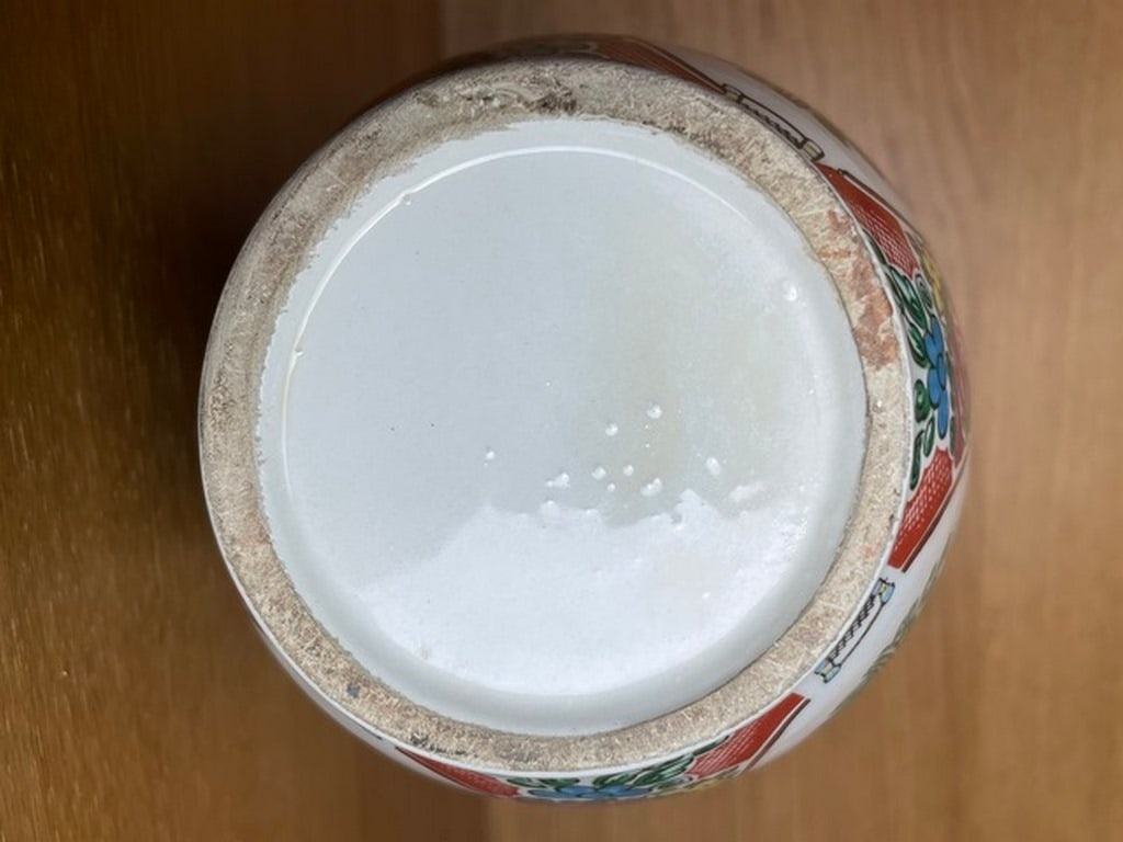 Antique Large Handpainted Chinese Ceramic Vase - 5