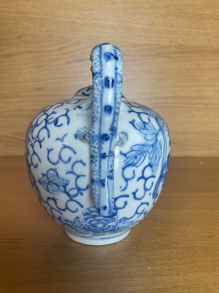 Vintage Oriental Blue and White Teapot Novelty Decorative Ornamental Ceramic Teapot Round Chinese Dr - 2
