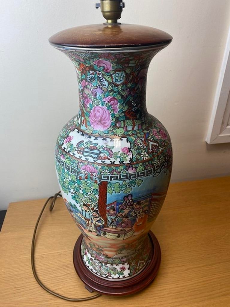 Tall Vintage Rose Medallion Lamp - 11