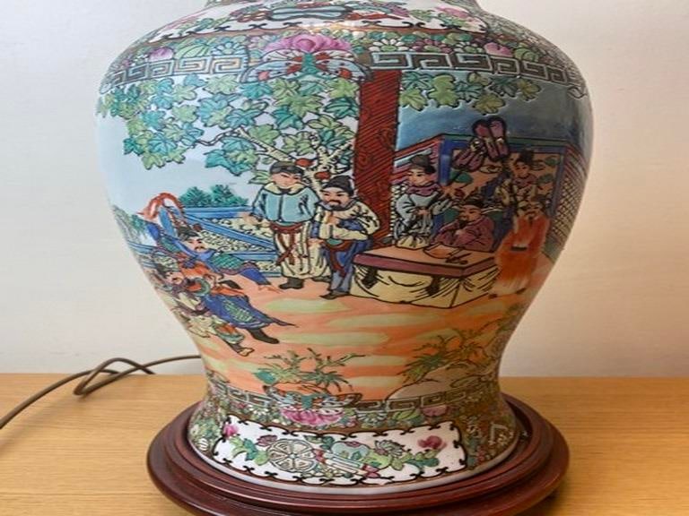 Tall Vintage Rose Medallion Lamp - 12