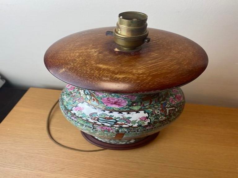 Tall Vintage Rose Medallion Lamp - 13