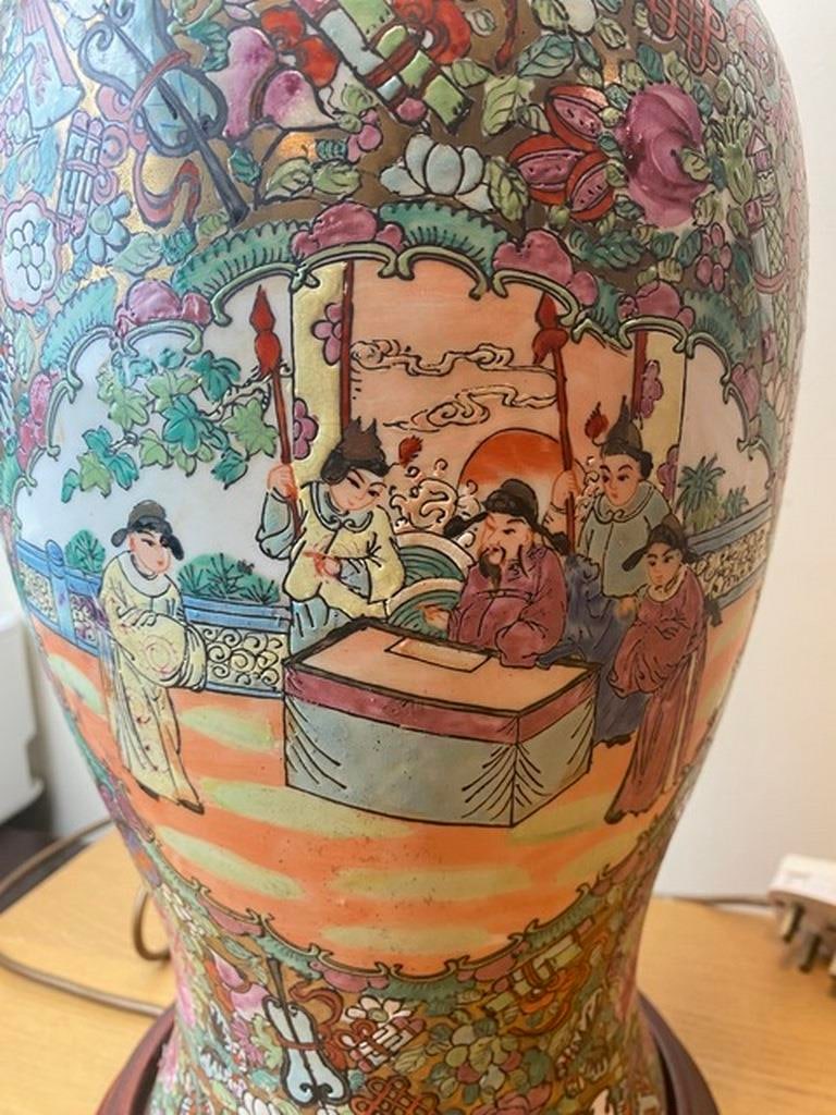 Tall Vintage Rose Medallion Lamp - 8