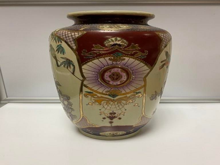 Antique large Chinese made Satsuma vase C1900-50 - 2