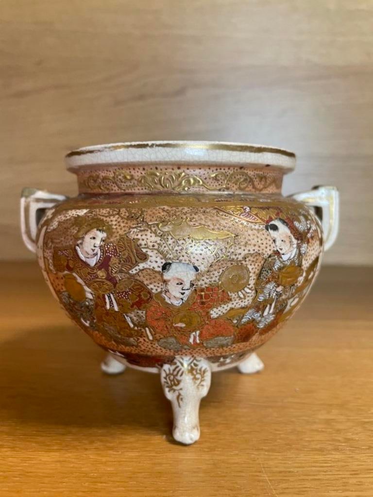 ANTQ MEIJI ERA SATSUMA ~ SAMURAI Urn Vase 19TH CENTURY (1 of 4)