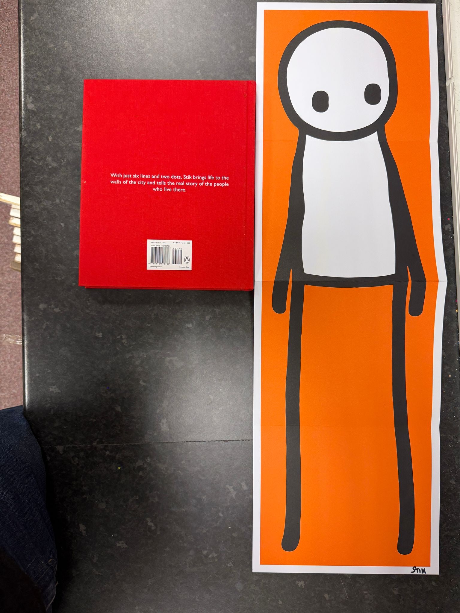 Stik, Sigend, Poster and Book, - 3
