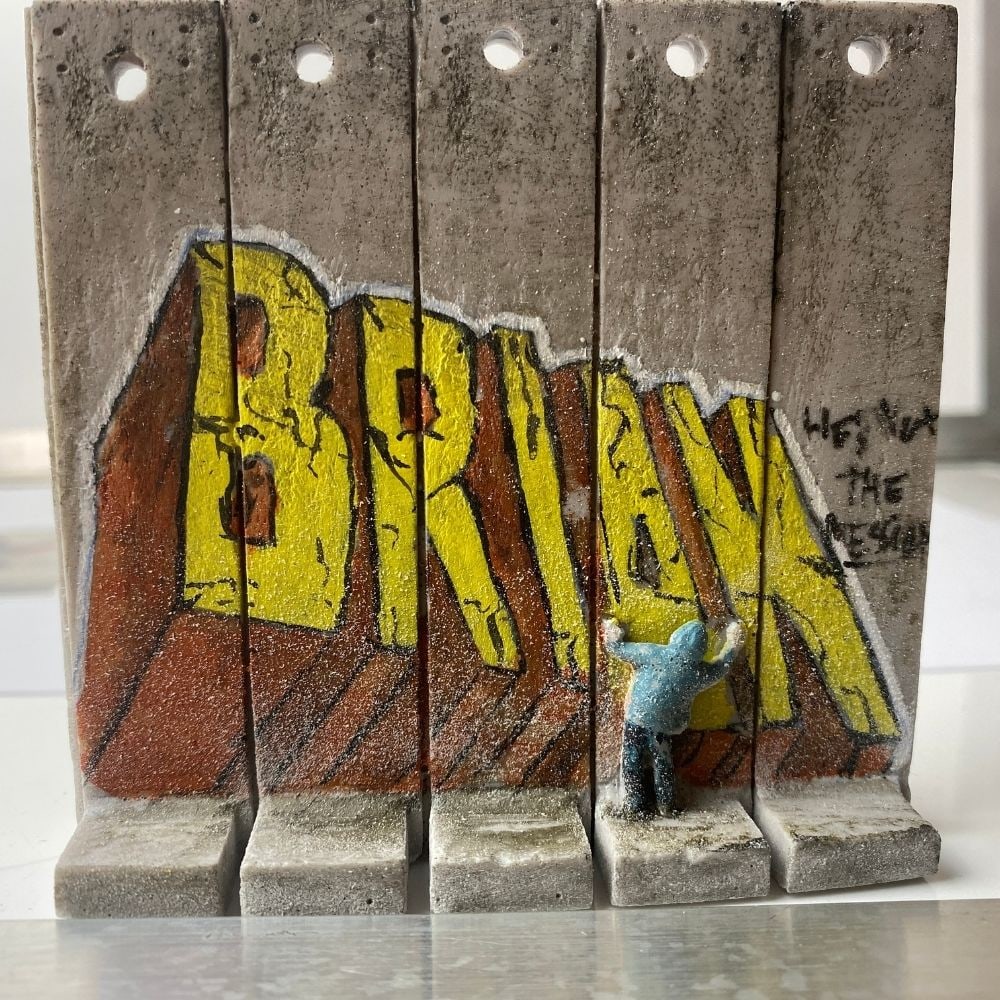 BANKSY. THE WALLED OFF HOTEL- WALL SECTION ART: BANKSY. THE WALLED OFF HOTEL- WALL SECTION ART- 2022 New Edition Wall Sculpture. Hand Painted. Wall Sculpture.Wall Section- 5 Panels - Size- 8.8 x 7.7 x 3.1cm Limited edition of 100- The Walled Off Ho