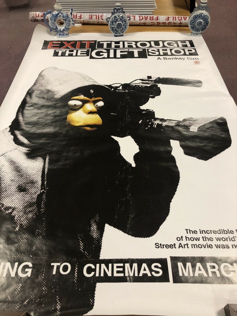 BANKSY- EXIT THROUGH THE GIFT SHOP OFFICIAL CINEMA POSTER 2010 - 3