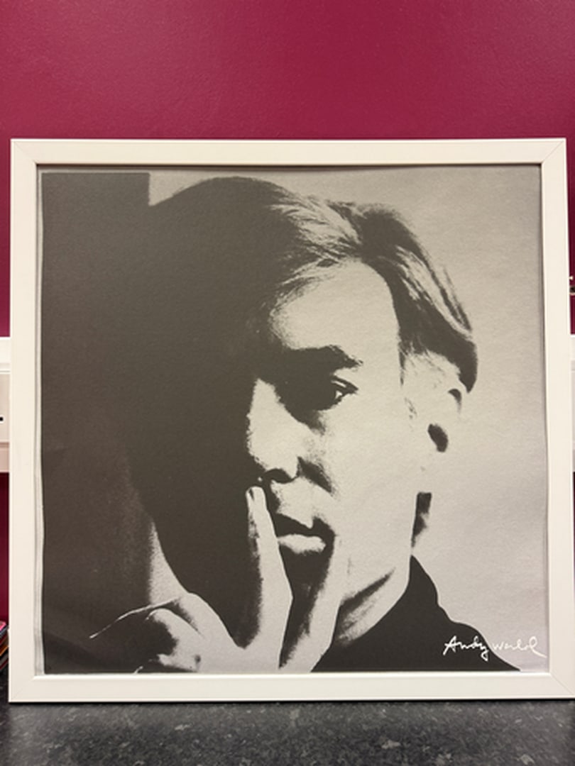 ANDY WARHOL RARE 1986 LMD ED LARGE FINE ART LITHOGRAPH PRINT.: ANDY WARHOL RARE 1986 LMD ED LARGE FINE ART LITHOGRAPH PRINT~(23 1/2" W X 23 5/8" H) THE PRINT IS SIGNED IN THE PLATE, HAND NUMBERED FROM THE EDITION OF 2400, CMOA STAMP ON THE REVERSE BACK SIDE. IT F