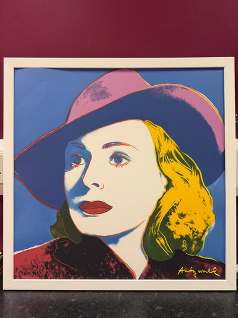 ANDY WARHOL, RARE 1986 LMD ED LARGE FINE ART LITHOGRAPH PRINT.: ANDY WARHOL RARE 1986 LMD ED LARGE FINE ART LITHOGRAPH PRINT~(23 1/2" W X 23 5/8" H) THE PRINT IS SIGNED IN THE PLATE, HAND NUMBERED FROM THE EDITION OF 2400, CMOA STAMP ON THE REVERSE BACK SIDE. IT F