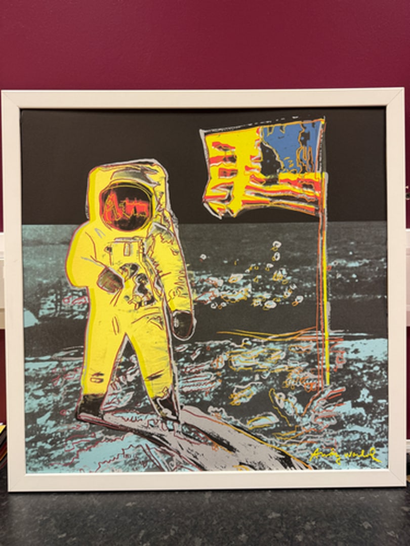 ANDY WARHOL RARE 1986 LMD ED LARGE FINE ART LITHOGRAPH PRINT.: ANDY WARHOL RARE 1986 LMD ED LARGE FINE ART LITHOGRAPH PRINT~(23 1/2" W X 23 5/8" H) THE PRINT IS SIGNED IN THE PLATE, HAND NUMBERED FROM THE EDITION OF 2400, CMOA STAMP ON THE REVERSE BACK SIDE. IT F