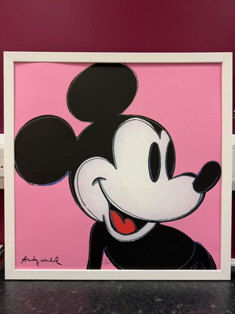 ANDY WARHOL RARE 1986 LMD ED LARGE FINE ART LITHOGRAPH PRINT.: ANDY WARHOL RARE 1986 LMD ED LARGE FINE ART LITHOGRAPH PRINT~(23 1/2" W X 23 5/8" H) THE PRINT IS SIGNED IN THE PLATE, HAND NUMBERED FROM THE EDITION OF 2400, CMOA STAMP ON THE REVERSE BACK SIDE. IT F