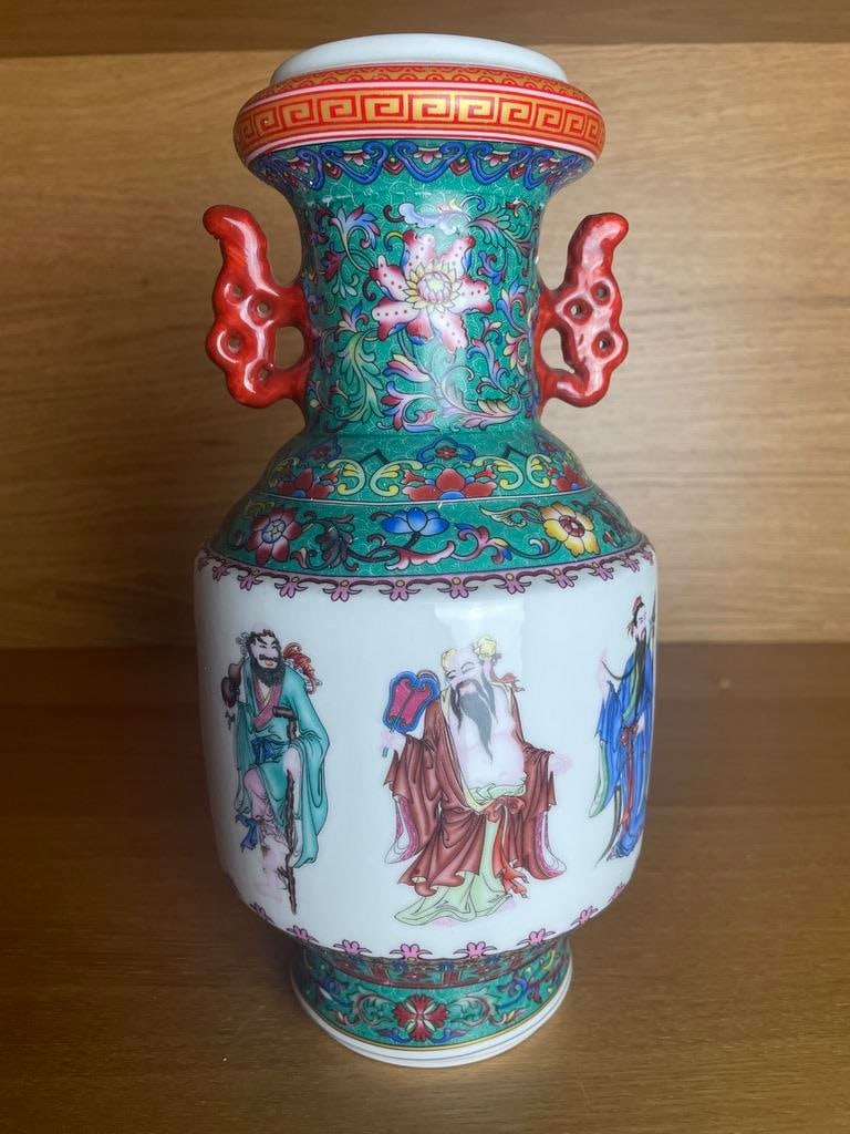 A famille rose vase, late Qing dynasty/Republic with Qianlong mark. (1 of 4)