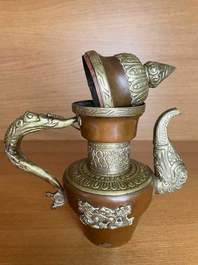 vintageTibetan Copper/brass mixed metals Dragon Lidded Coffee/Teapot 9 inches: vintageTibetan Copper/brass mixed metals Dragon Lidded Coffee/Teapot 9 inches.Minimal denting
