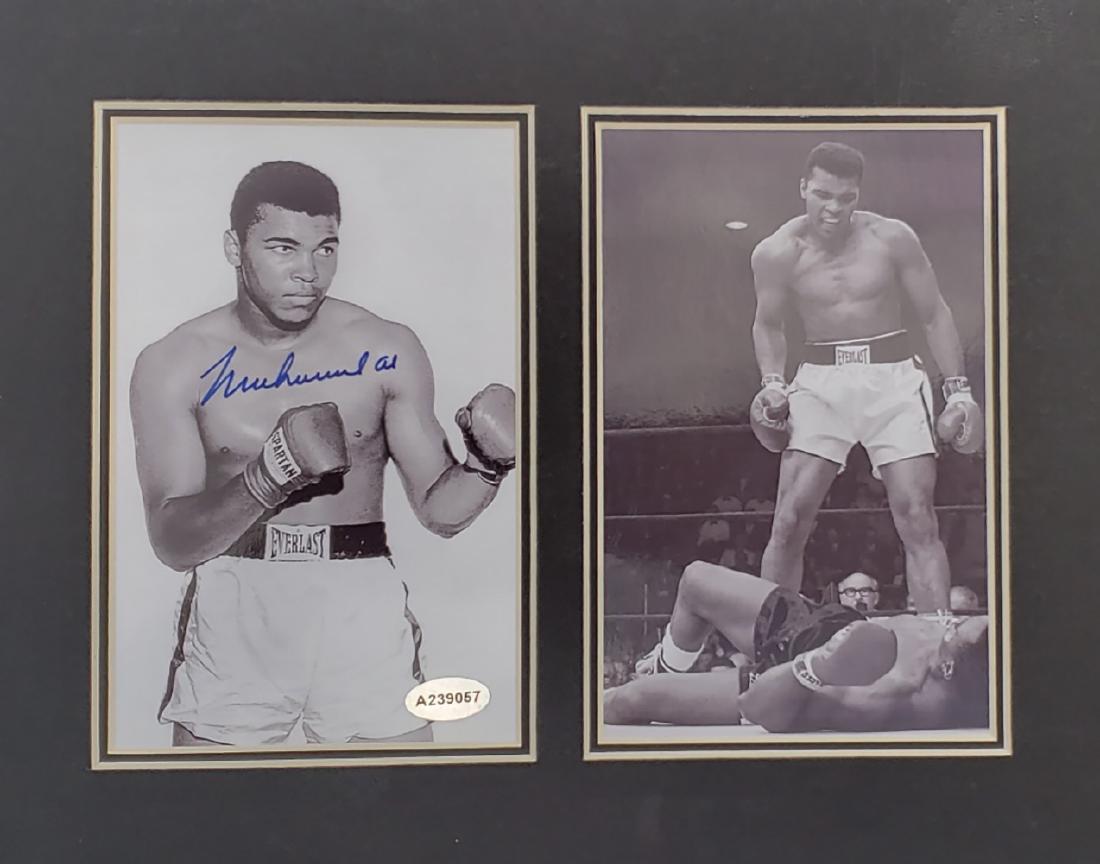 Muhhammed Ali Signed and Matted Photos with Coa: Muhhammed Ali Signed and Matted Photos with Coa. Met size approx.: 10x14 inches
