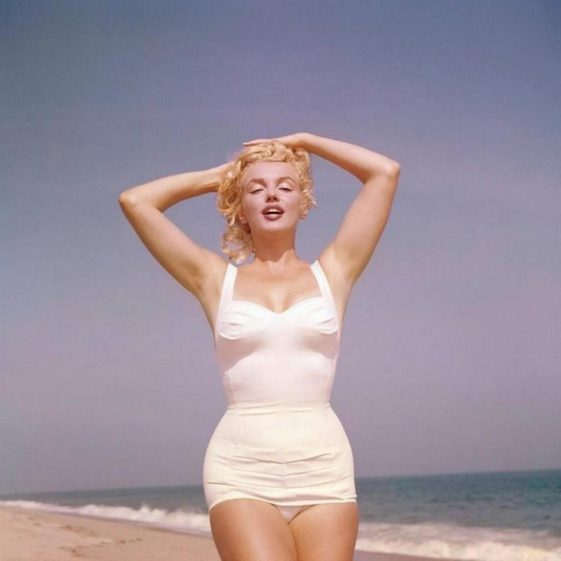 Lawrence Schiller, 1962 Marilyn Monroe Something: Marilyn Monroe poses topless in "Something's Got to Give"20" x 20" PHOTO (image is in soft focus)Modern Print produced from the original 35mm film negative Date: May 23, 1962 Marilyn Monroe photograph