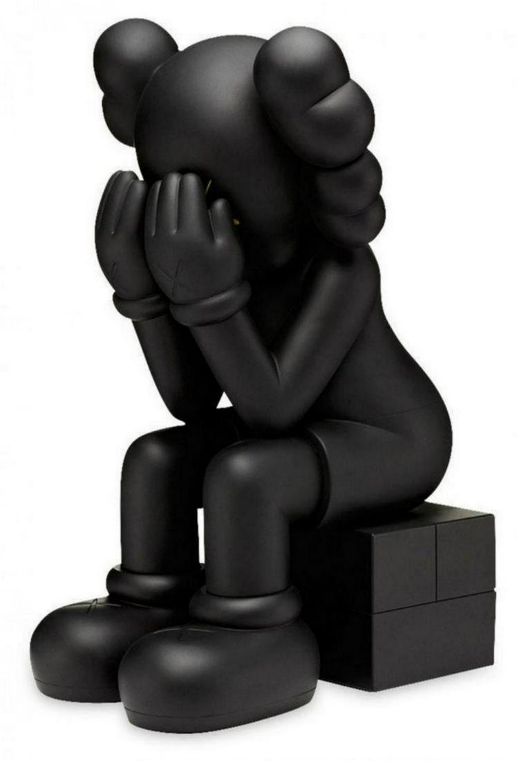 Kaws Five years late 2013 compa Black Open Edition 16": BRAND NEW KAWS FIVE YEARS LATER COMPANION in BLACK 2013 1:6 scale 16", Open edition Replica