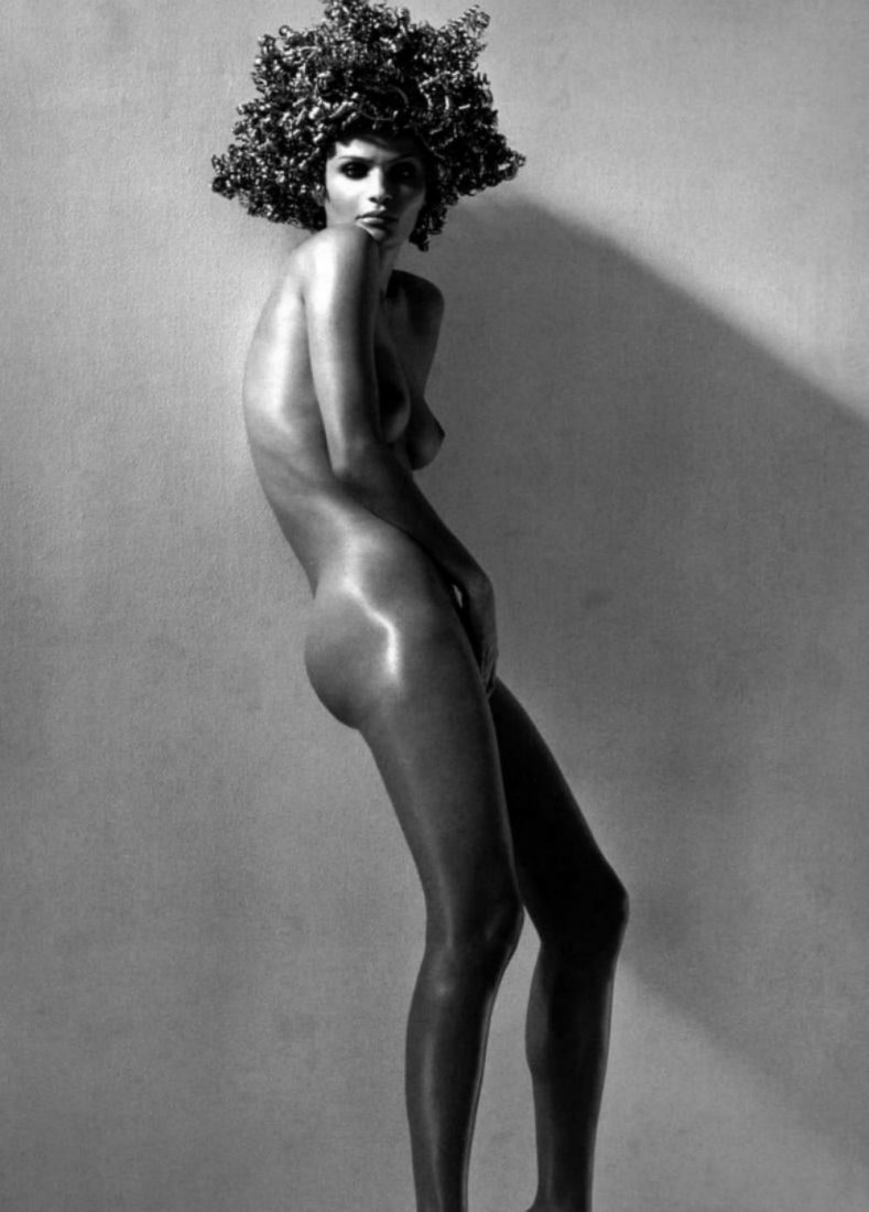 Herb Ritts, Helena Hollywood, 1996: Herb Ritts, Helena Hollywood, 1996 . Vintage printing from portraits The actual items are crisp images Black on black archival matting , approx : 11x14 inches