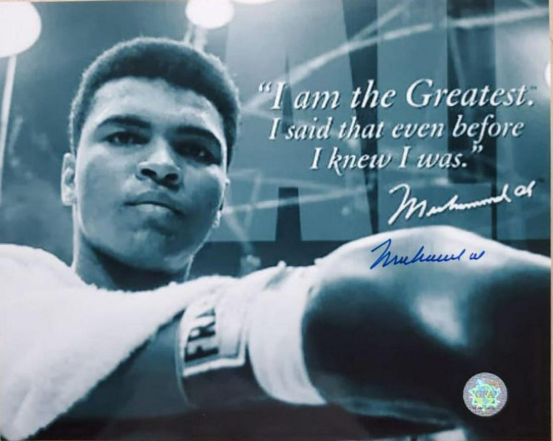 Muhammad Ali, autographed 8x10 photo with coa: Muhammad Ali, autographed 8x10 photo with coa